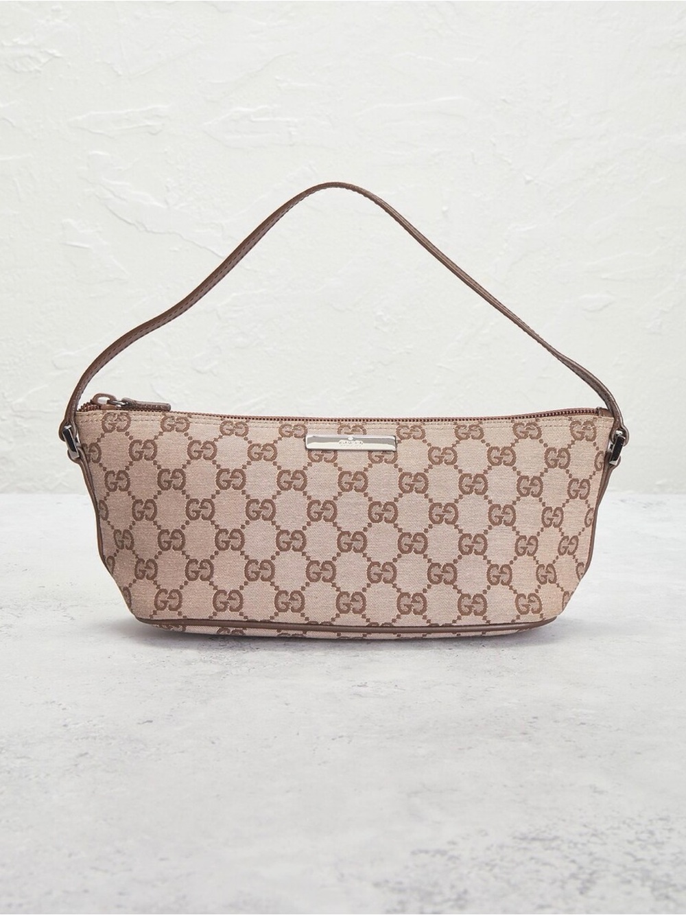 Gucci GG Canvas Boat Bag / Vintage / Pochette / Silver Hardware - Picture 2 of 5